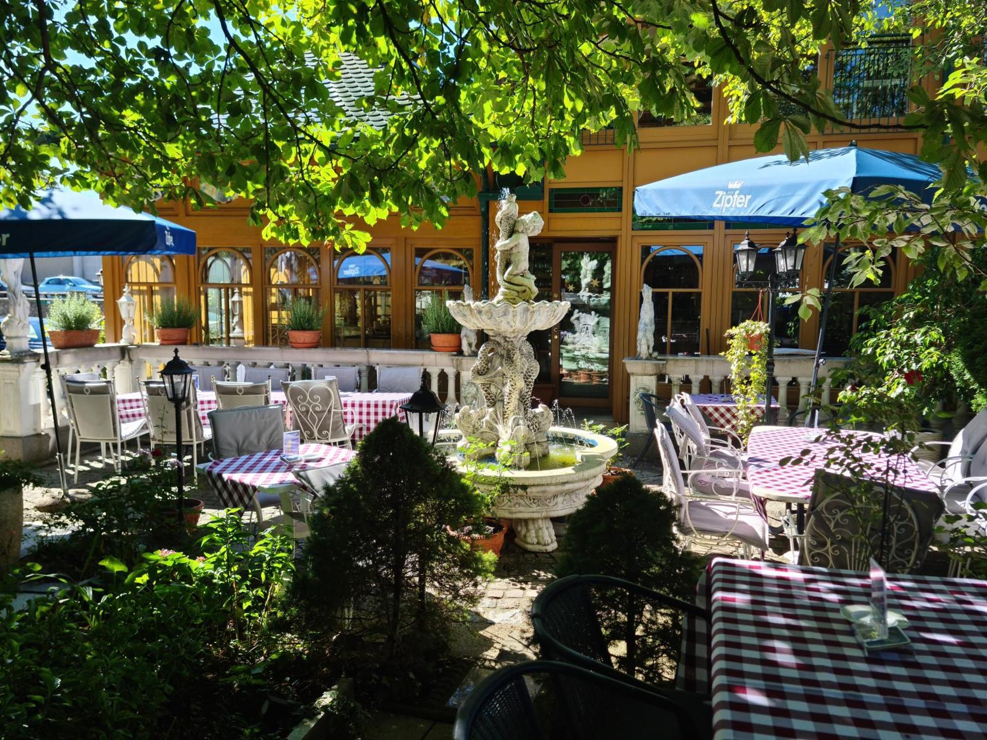 Hoeckner Plaza Hotel Attnang-Puchheim エクステリア 写真