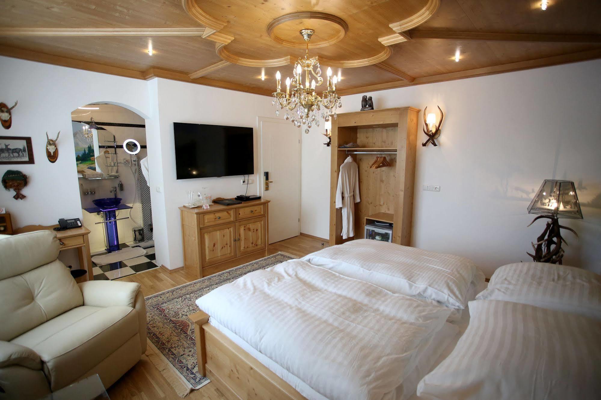 Hoeckner Plaza Hotel Attnang-Puchheim エクステリア 写真
